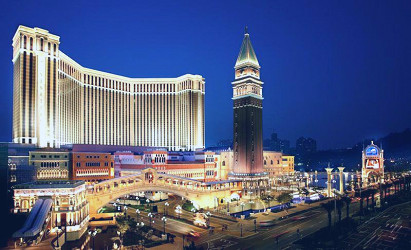10 Most Luxurious Casino Resorts in the World (With the Largest Slot  Machine Options)